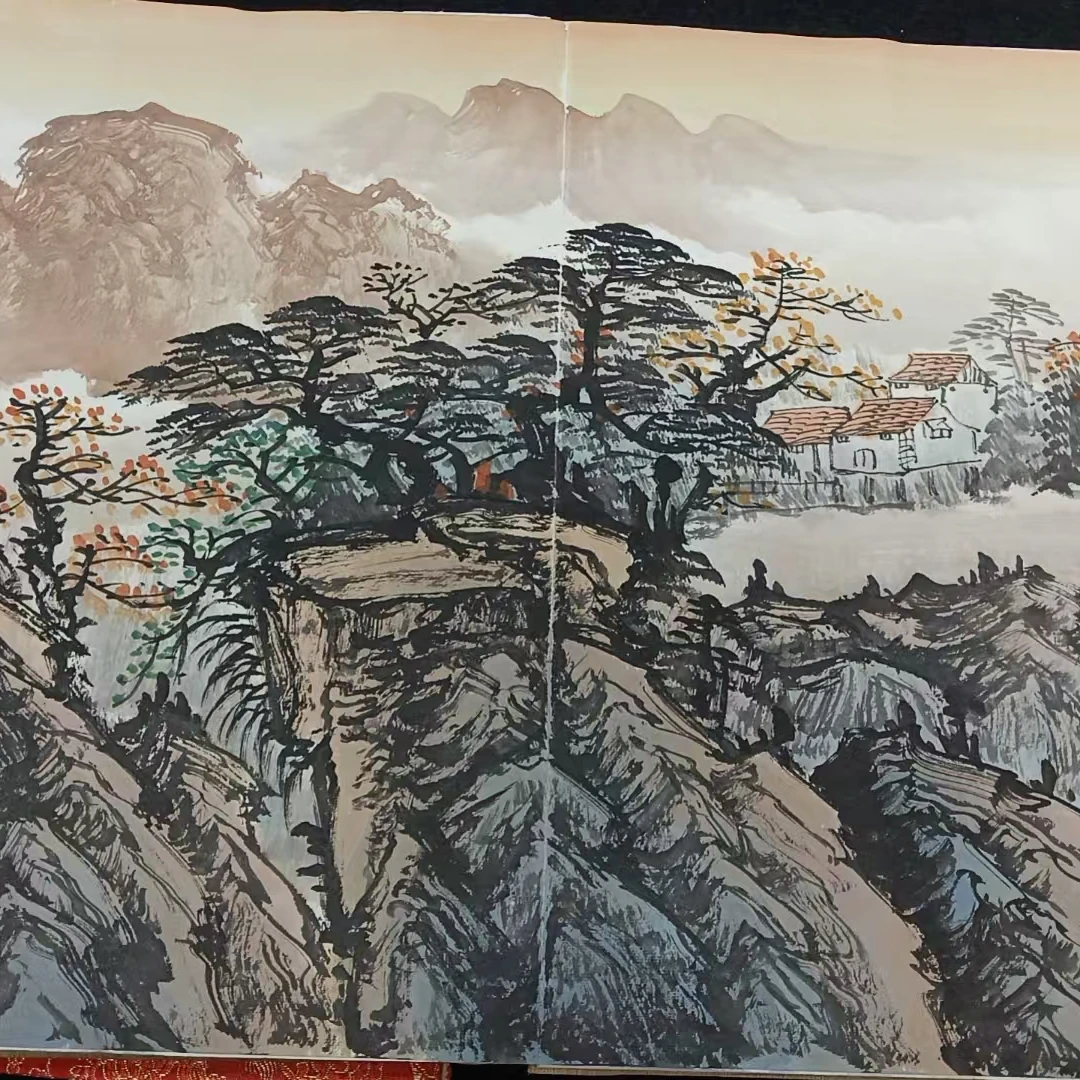 李新社手绘山川竞秀宣纸山水册页画国画