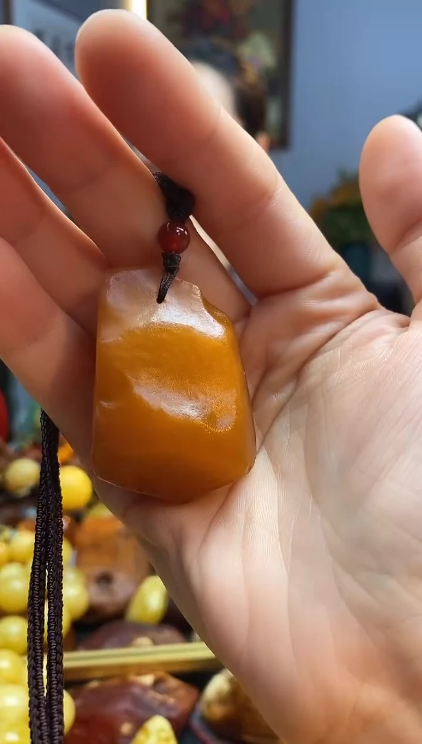 琥珀颈饰未镶嵌吊坠