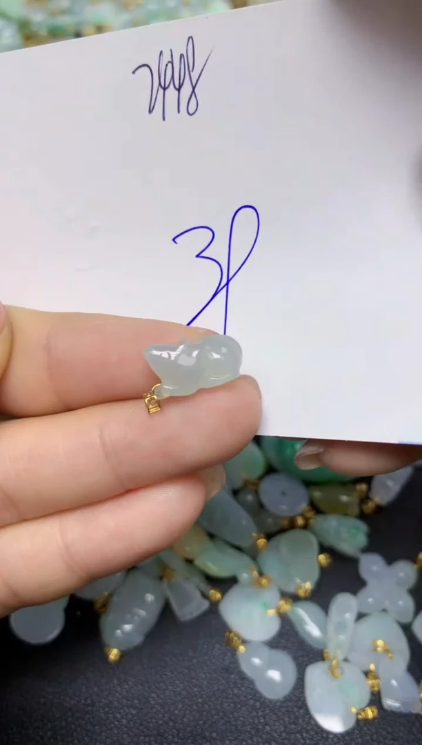 【闪购商品】翡翠挂件18K金镶嵌 天然翡翠A货