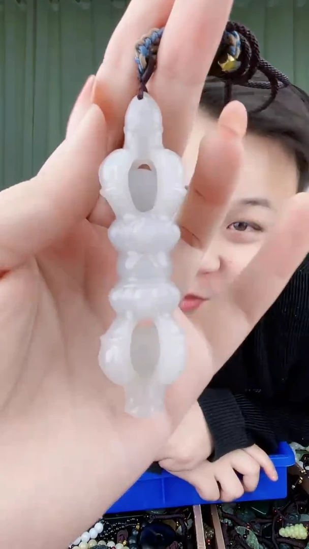 未镶嵌和田玉挂件拍一发一，多样性发货