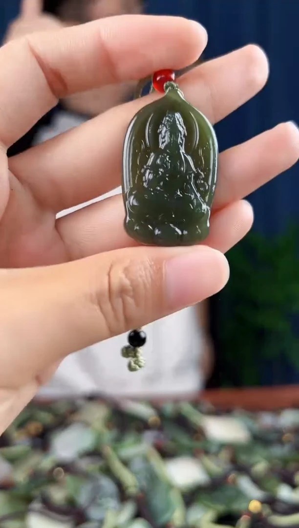 未镶嵌和田玉挂件拍一发一，