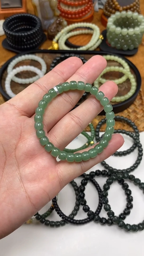 颈饰未镶嵌和田玉碧玉手串