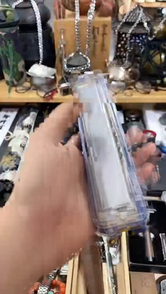 瓷片闪购商品  如图所示