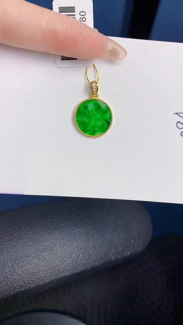 颈饰未镶嵌翡翠缅甸天然翡翠A货