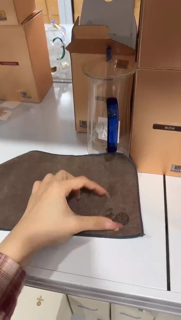 @@禾器麂皮绒茶巾两条