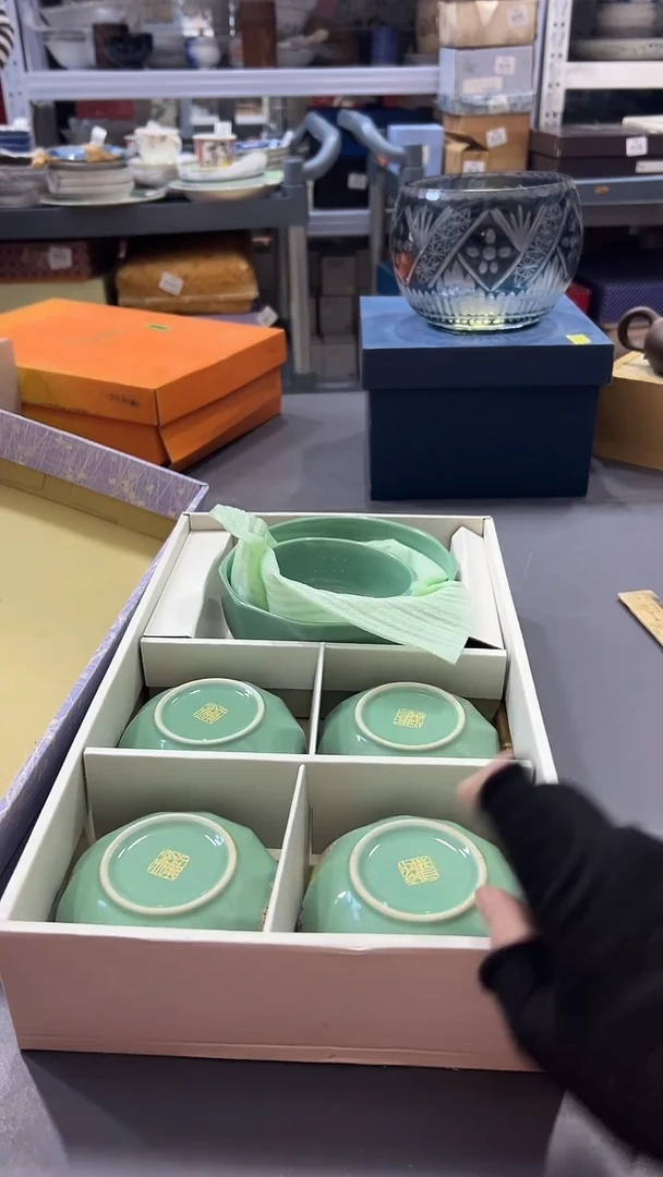 瓷片熊****仔满38包邮，编号：J644