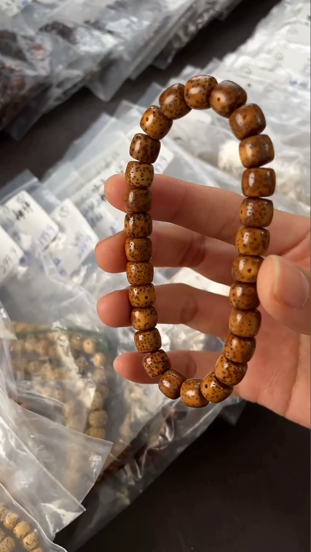 星月菩提手串精工级浅珀直切9*8手串