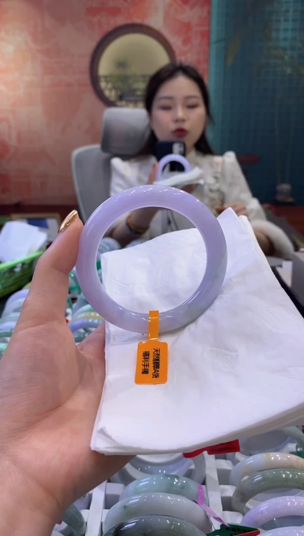 【闪购商品】翡翠手镯未镶嵌多人03985