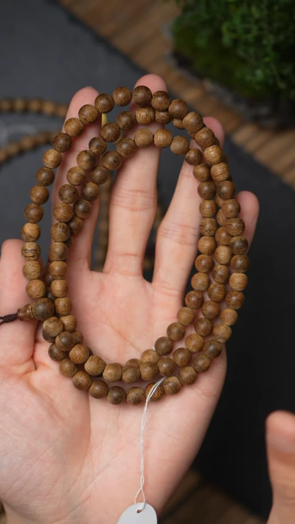 沉香手串L1013-4  达拉干软丝  1.75  14g+