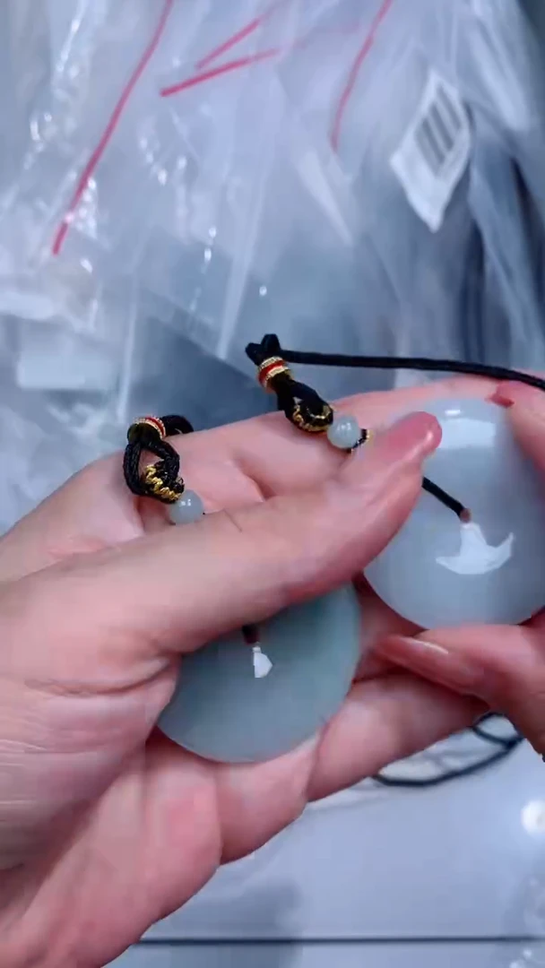 翡翠未镶嵌颈饰吊坠团购多样性发一件