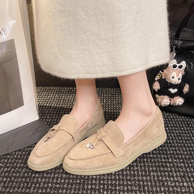 LP流苏锁扣乐福鞋女2025春季新款真皮平底懒人一脚蹬百搭豆豆单鞋