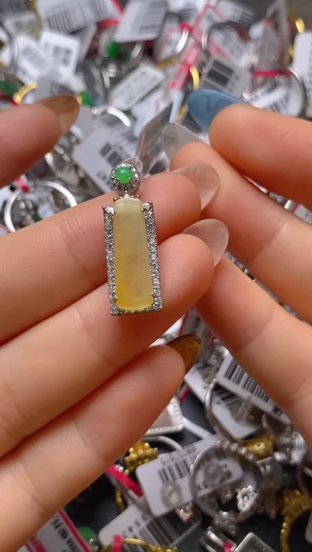 银S925镶嵌戒指翡翠百内无证书