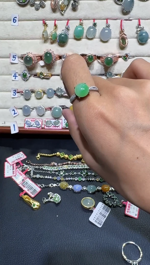 翡翠戒指银S925镶嵌戒指75