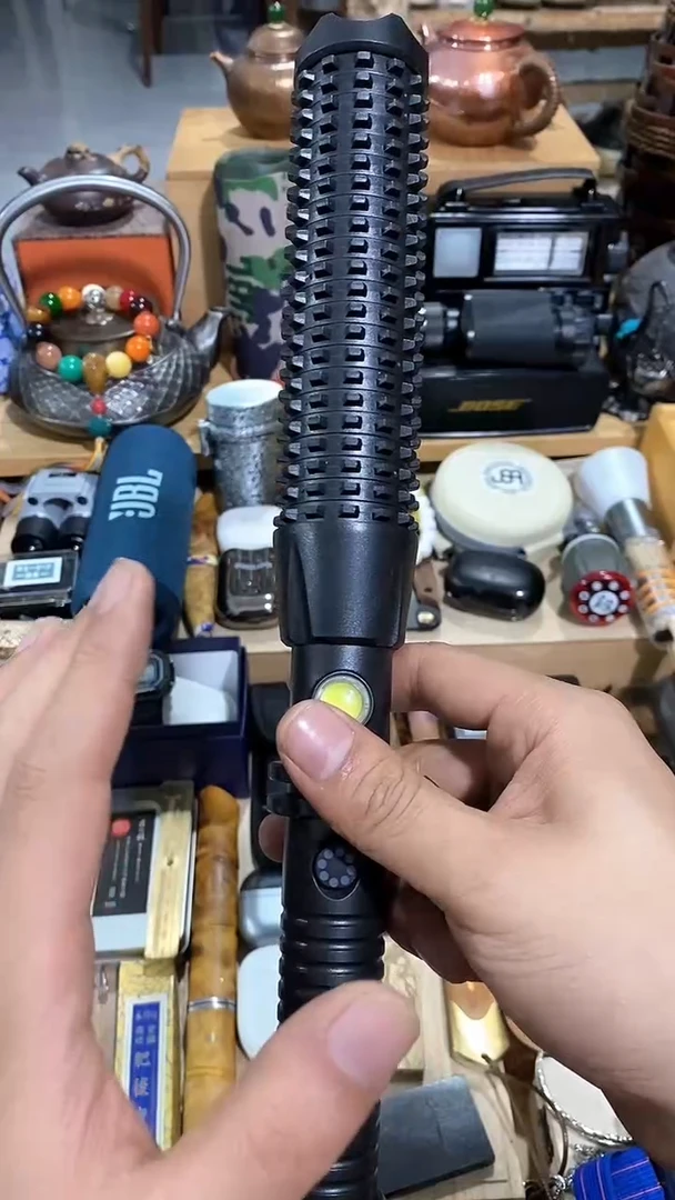 瓷片闪购商品   如图所示