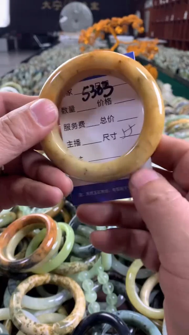 未镶嵌蛇纹石玉手镯5303