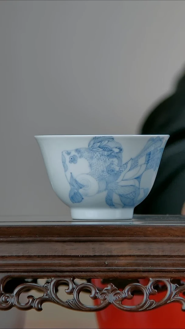 青花鱼杯。。。。。。。