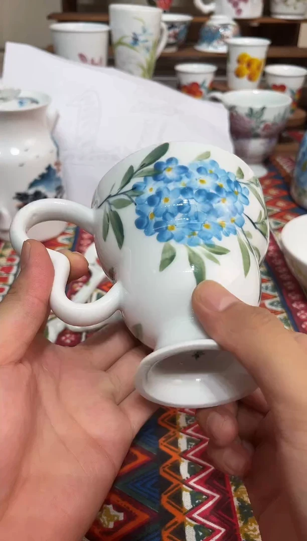摆件景德镇手绘高端瓷器