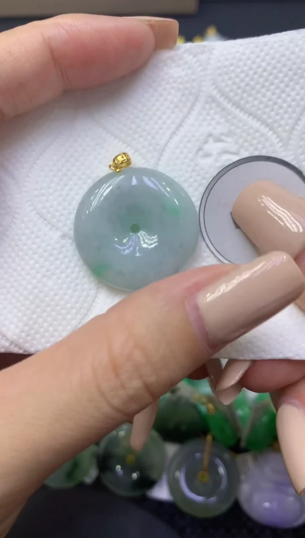 颈饰未镶嵌翡翠天然缅甸翡翠A货