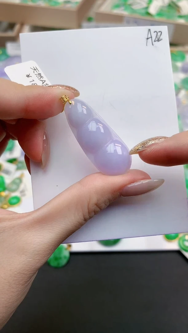 颈饰18K金镶嵌翡翠天然缅甸A货翡翠