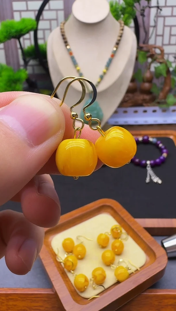蜜蜡14K金镶嵌耳饰E01