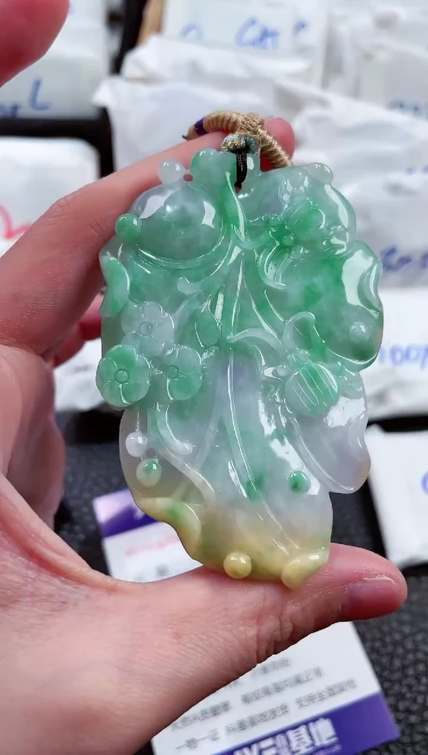 【闪购商品】翡翠颈饰未镶嵌00006457