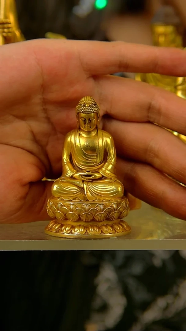 紫铜鎏金-释迦牟尼6公分S2066