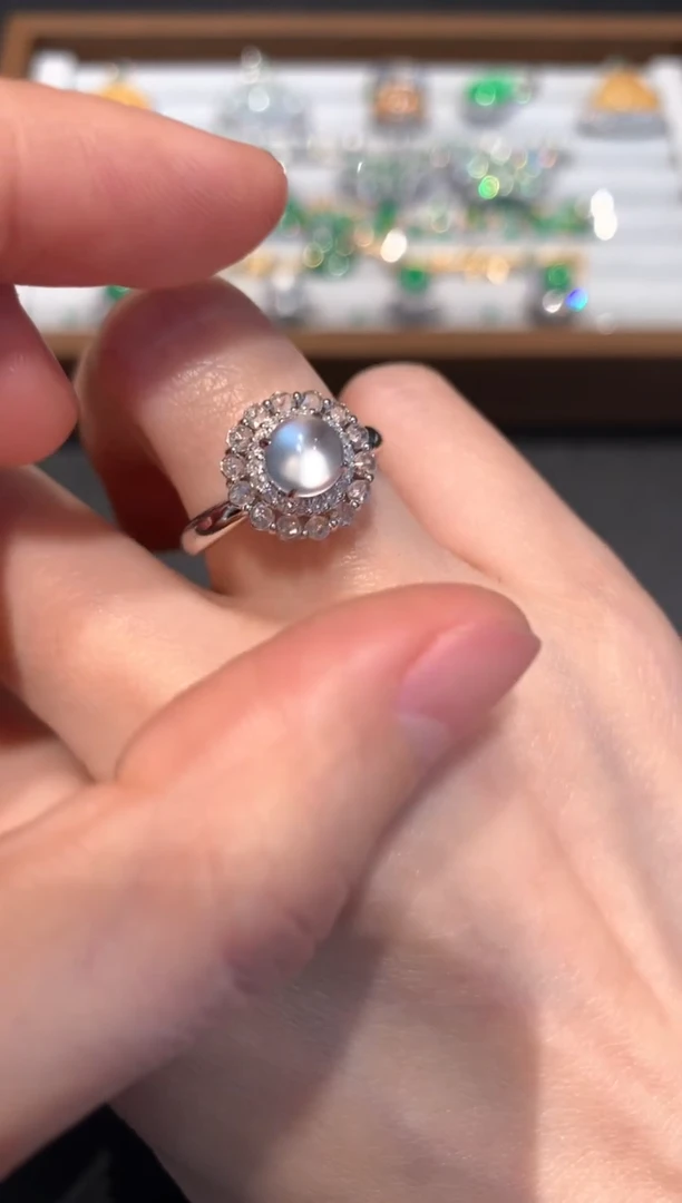 【闪购商品】翡翠戒指18K金镶嵌6980