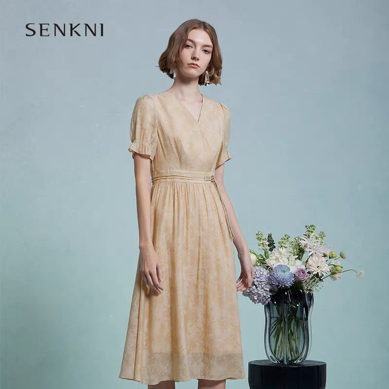 senkni/圣可尼新中式国风盘扣连衣裙泡泡袖暗纹提花裙S161230ND