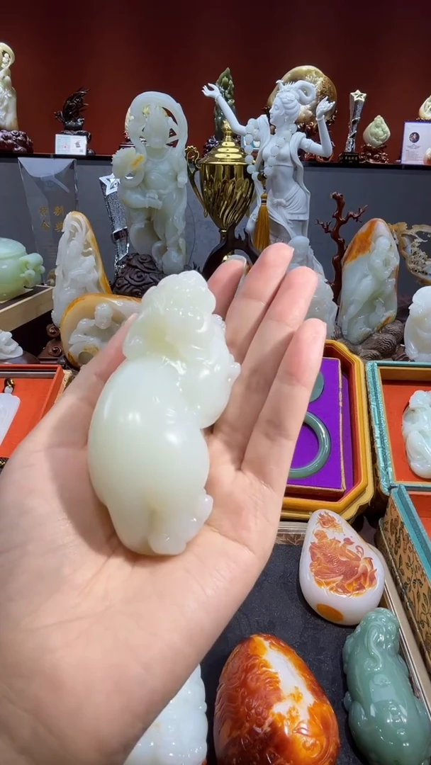 未镶嵌和田玉把件赵***手