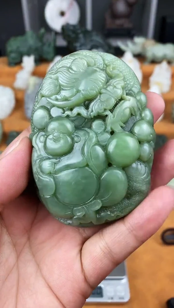 颈饰未镶嵌和田玉1