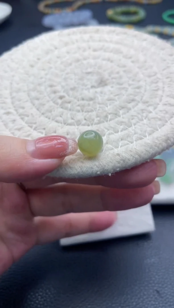 【闪购商品】定制翡翠未镶嵌珠子