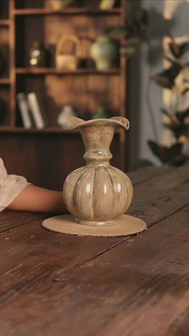 摆件22-128高25口8误差2无孔