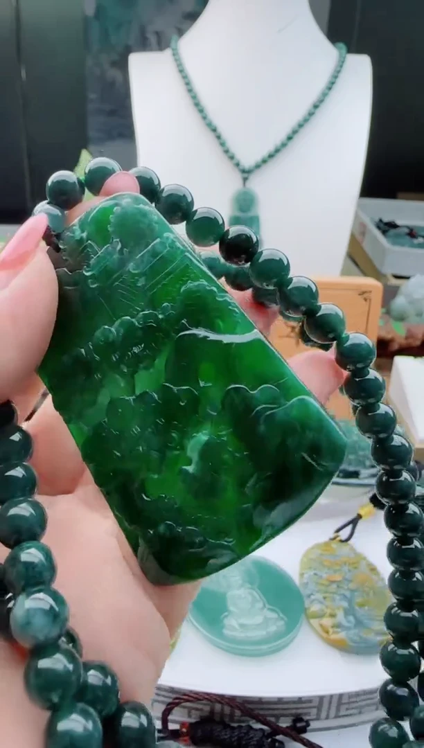 【闪购商品】翡翠颈饰未镶嵌11111111