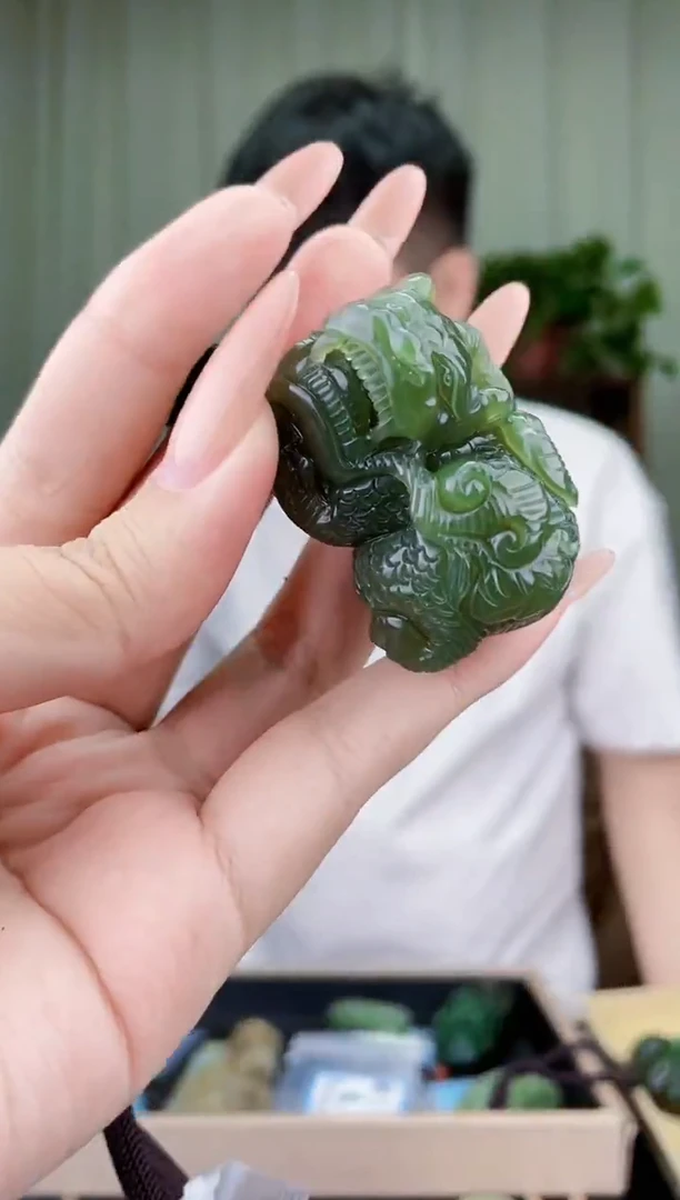 未镶嵌和田玉挂件拍一发一，多样性发货！