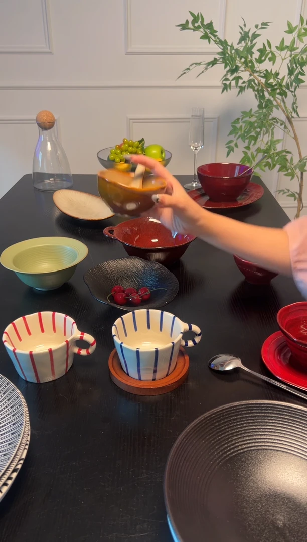 陶瓷碗 加勺子 焦糖色