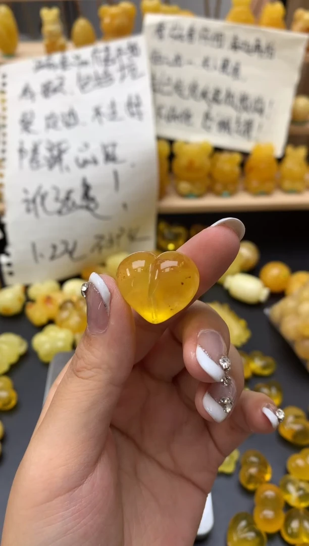 琥珀未镶嵌珠宝奇石104琥珀蜜蜡微瑕