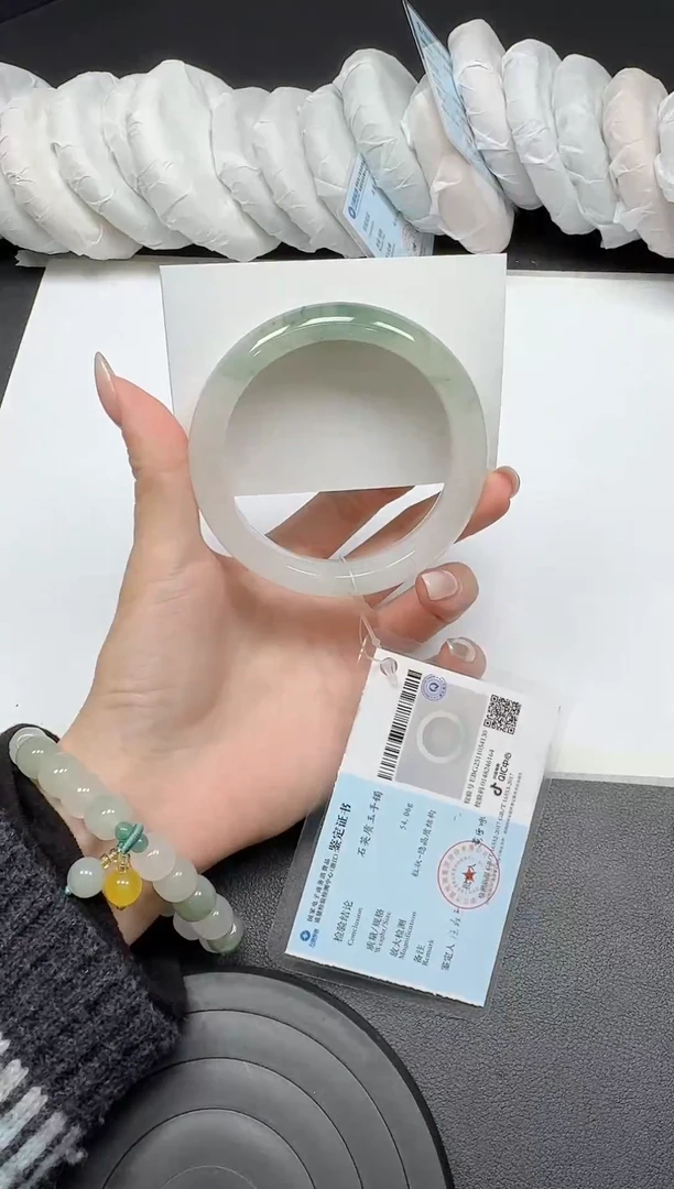 未镶嵌手镯石英质玉004-5758