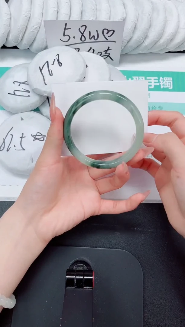石英质玉手镯未镶嵌224-60