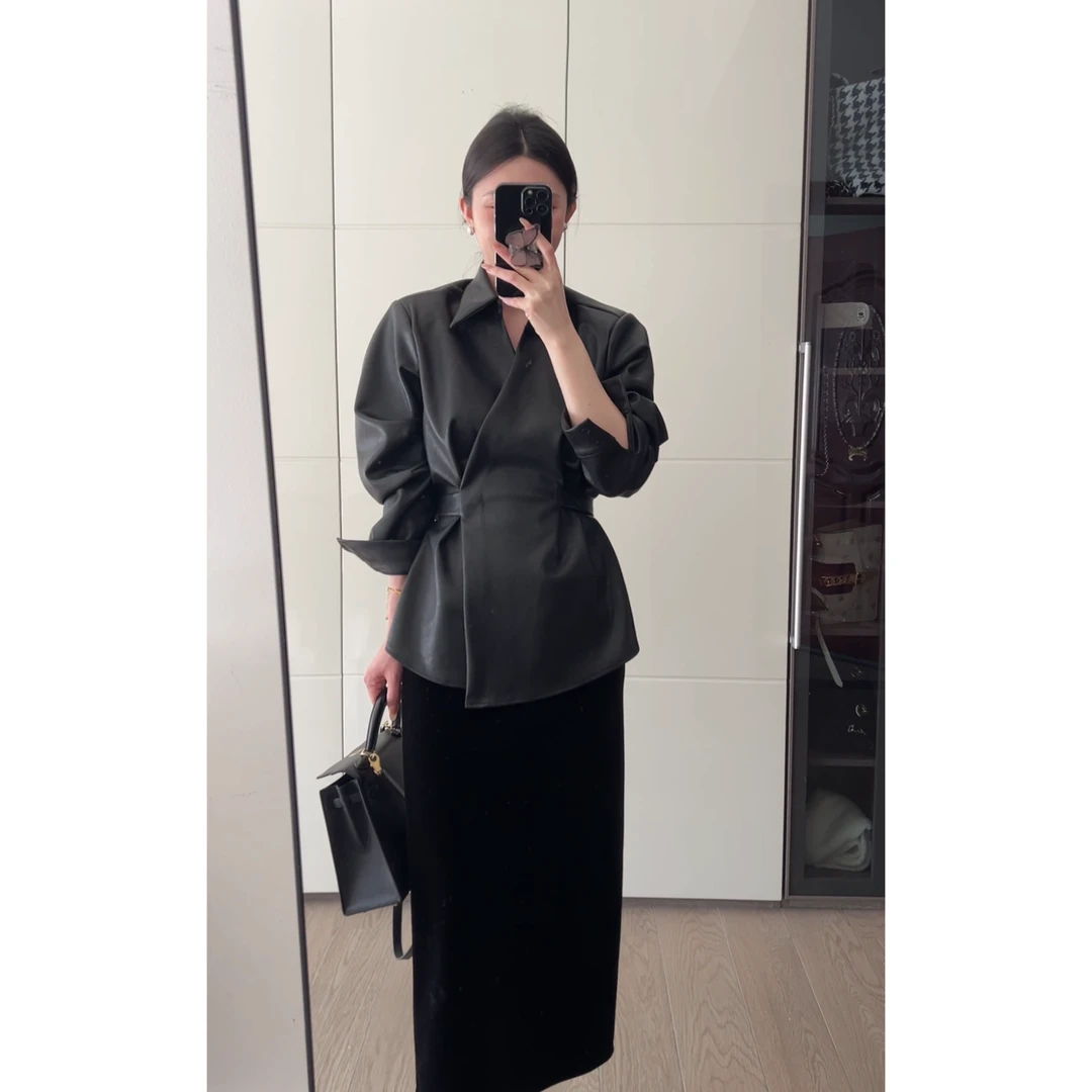 翻领交叉绑带收腰皮衣时尚气质上衣 68178