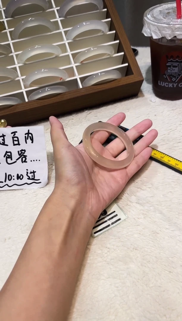 玛瑙/玉髓手镯未镶嵌50.4鉴赏期48小时