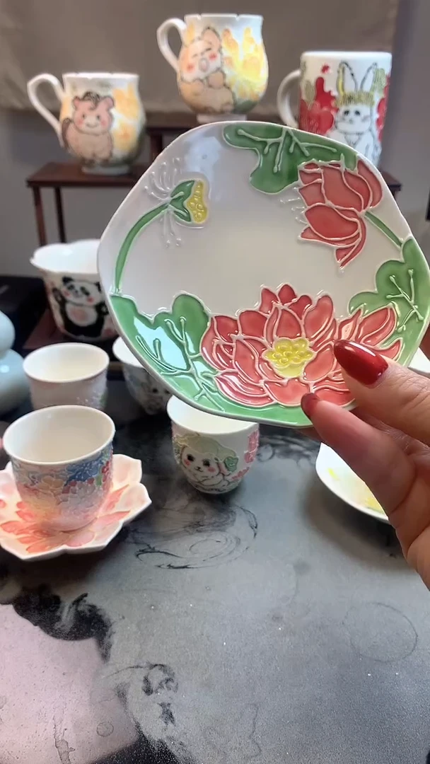 一味*手绘*莲藕吉祥碟