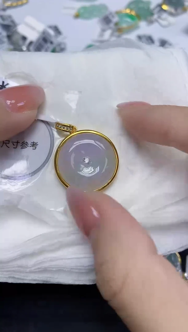 颈饰未镶嵌翡翠天然缅甸翡翠A货多样性发一件