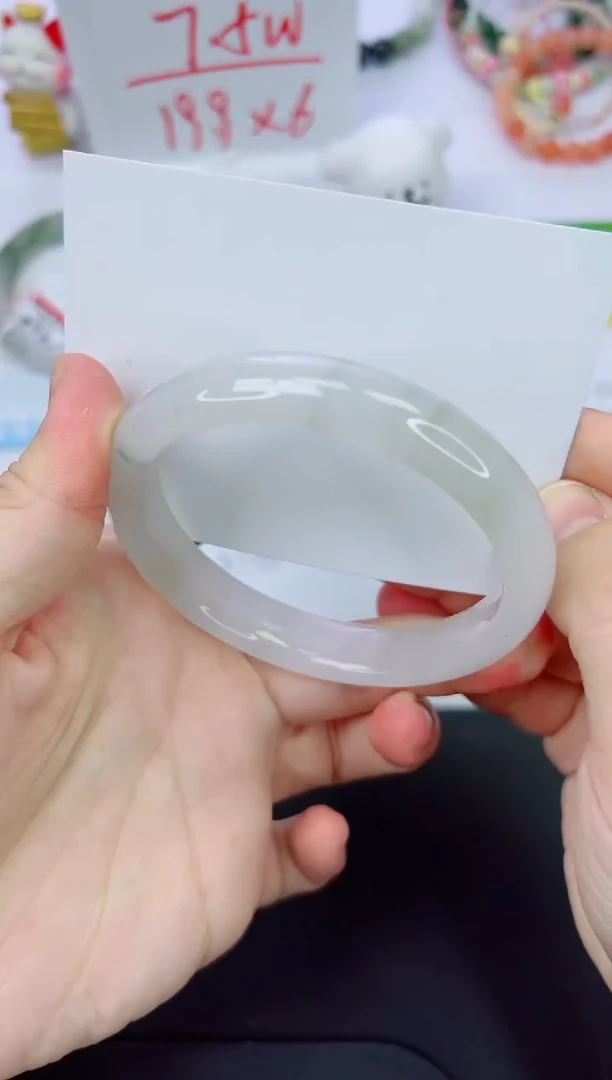 【闪购商品】石英质玉手镯未镶嵌287-64.3