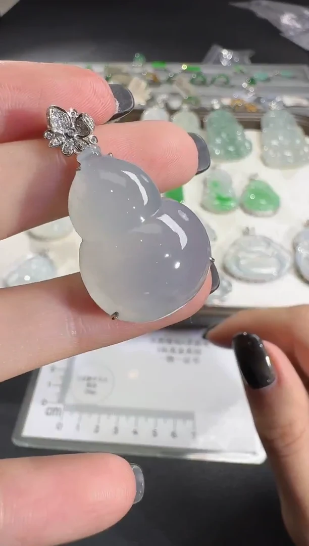 吊坠(不含链)18K金镶嵌翡翠买断无鉴赏不退换