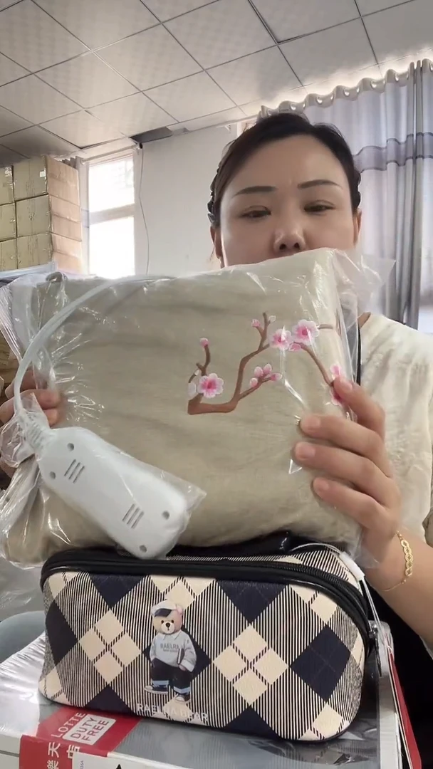 牦牛剖层皮革琪琪女包1号店超好看发图片款