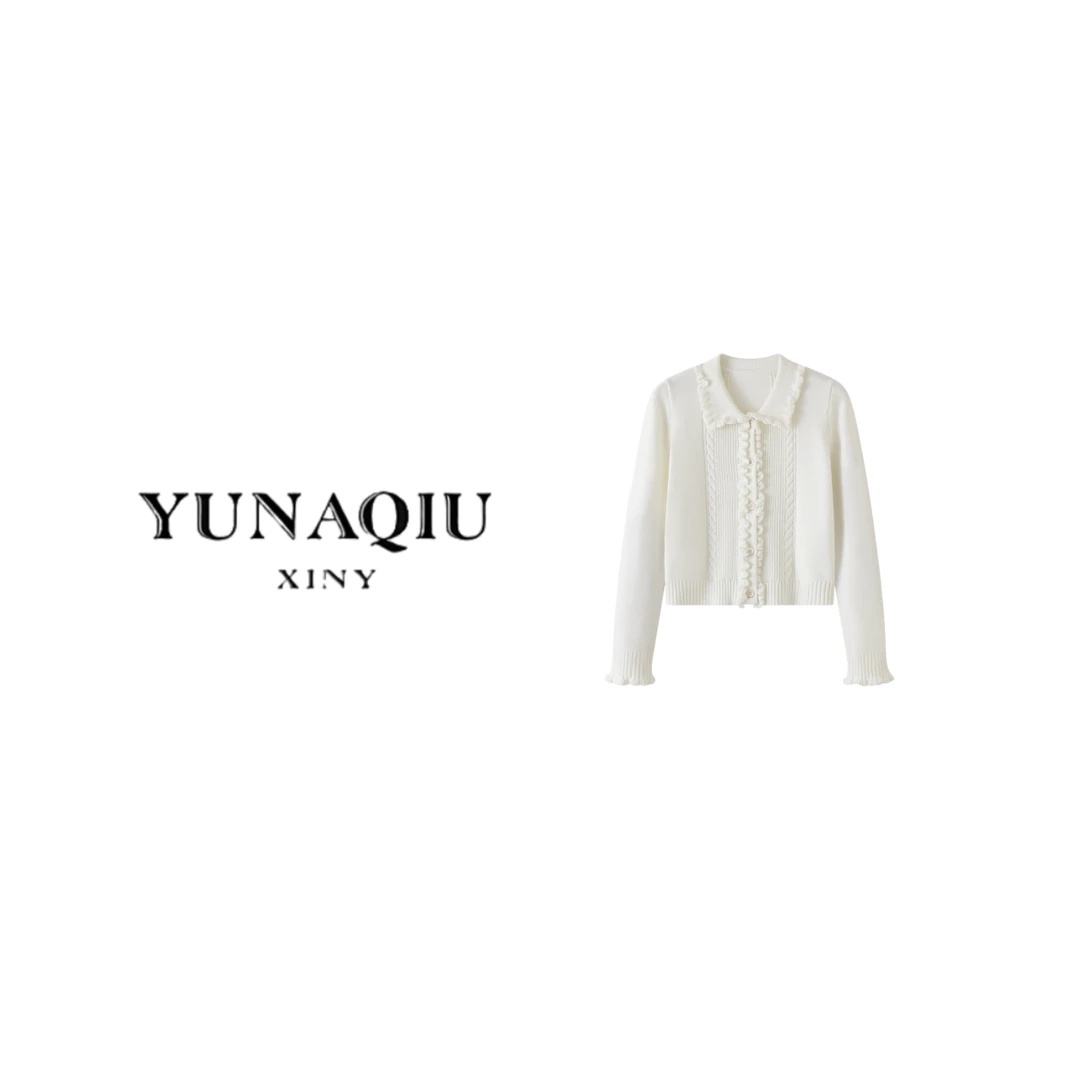 YUNAQIU-白色时尚毛针织衫纯色长袖娃娃领-9656