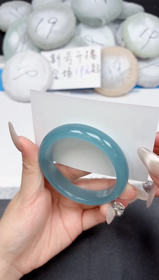 未镶嵌手镯石英质玉71-56-57