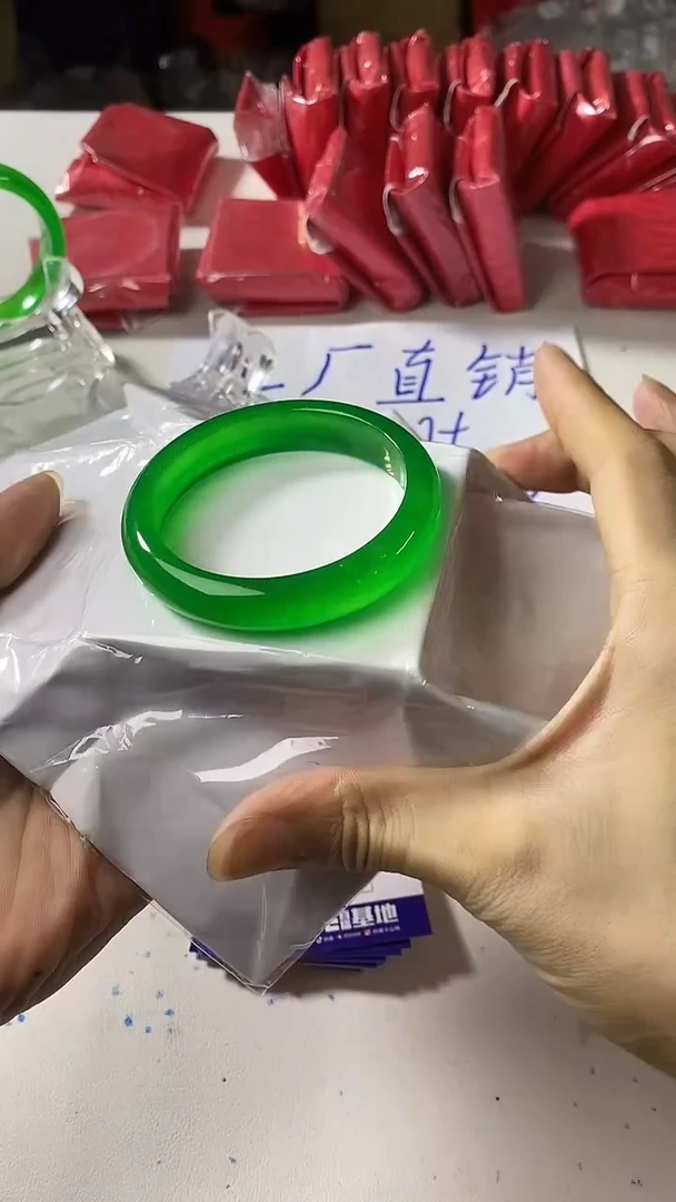 女王大人潮流手镯A111