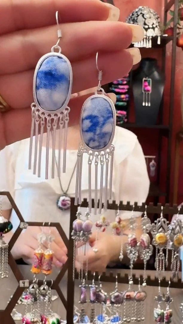 织绣云织谣民族风精美饰品358