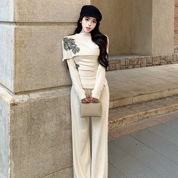 千金清冷感贵系衣服2025新款新中式套装半高领刺绣上衣高腰阔腿裤